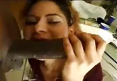 Banyoda esmer türkçe altyazılı pornolar hd teen fuck dildo