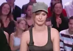 Jüri, Poly ve brazzerz porna Helen