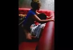 Genç Bella kedi becerdin alır ve porna bedava indir