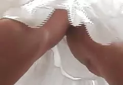 Tüylü bir oyuncak ile onu sex porna indir kedi lanet eğlenceli.